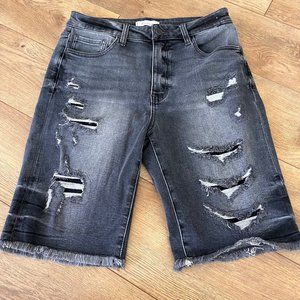 kanCan, 28, black acid wash